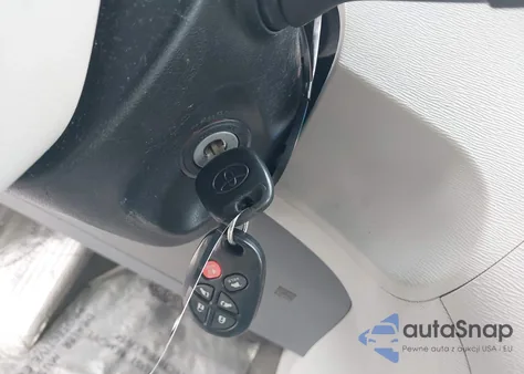 2013 Toyota Sienna Xle V6 8 Passenger from USA, damaged, VIN 5TDYK3DC5DS319643